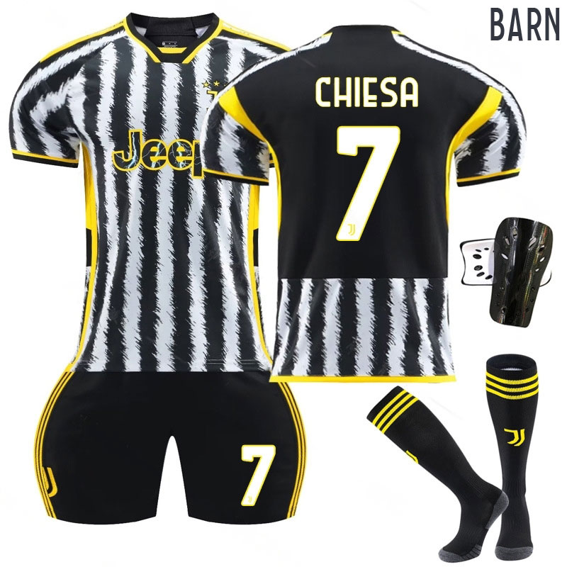 Billige Fotballdrakter Barn Juventus Hjemmedrakt 2023/24 Sort Kortermet + Korte bukser Chiesa #7