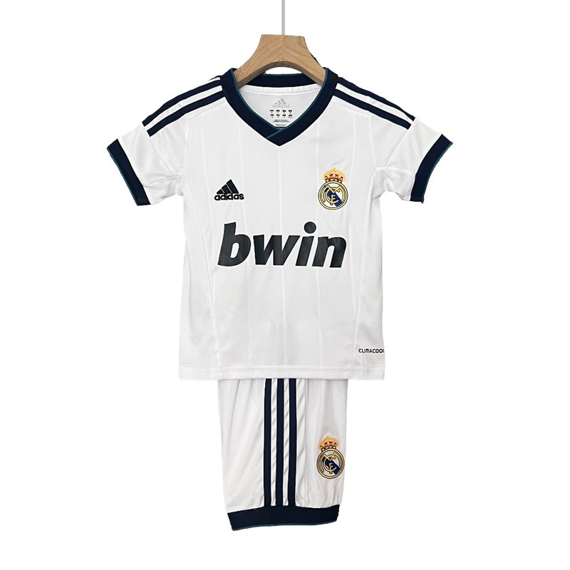 Eksklusiv Real Madrid Retro Hjemmedrakt 2012/13 barnesett