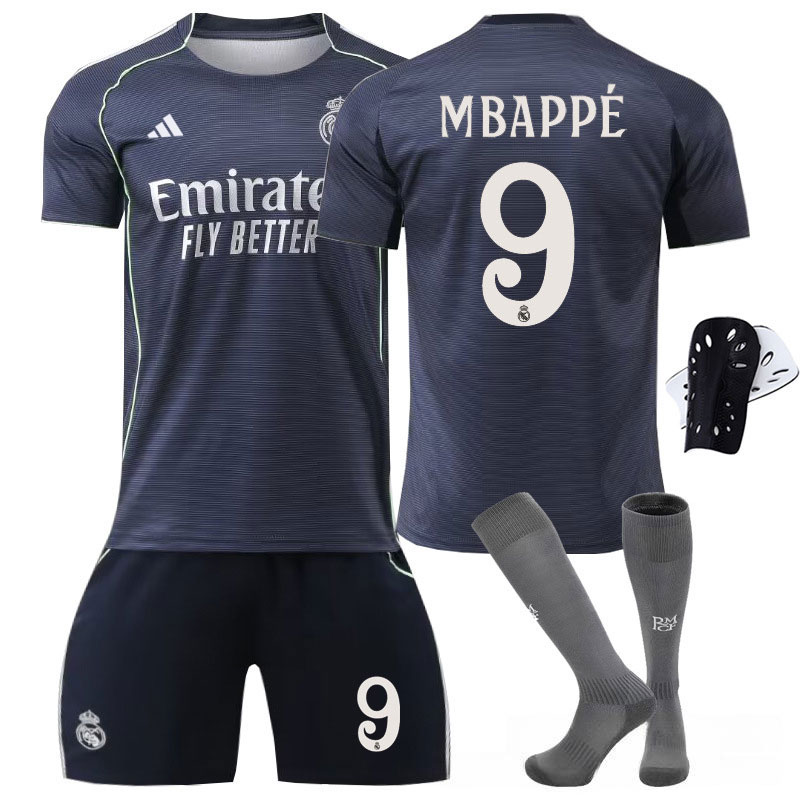 Bortedraktsett Real Madrid 2025-26 barn med Mbappé 9 på ryggen