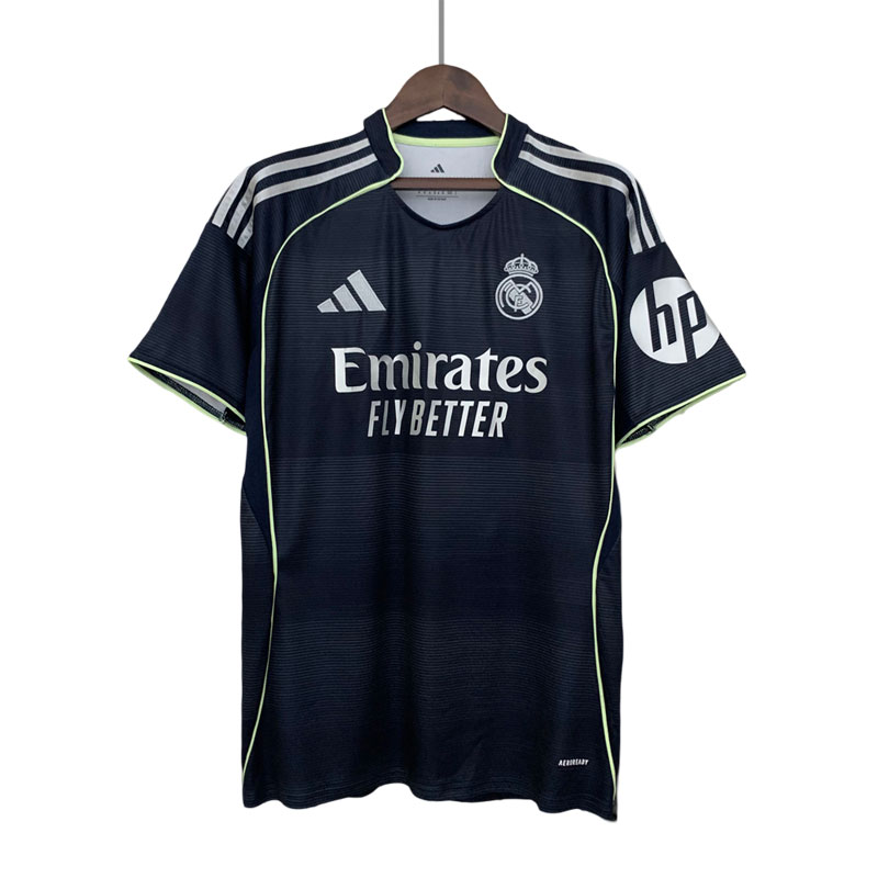Real Madrid bortedrakt 2025/26 tilgjengelig nå