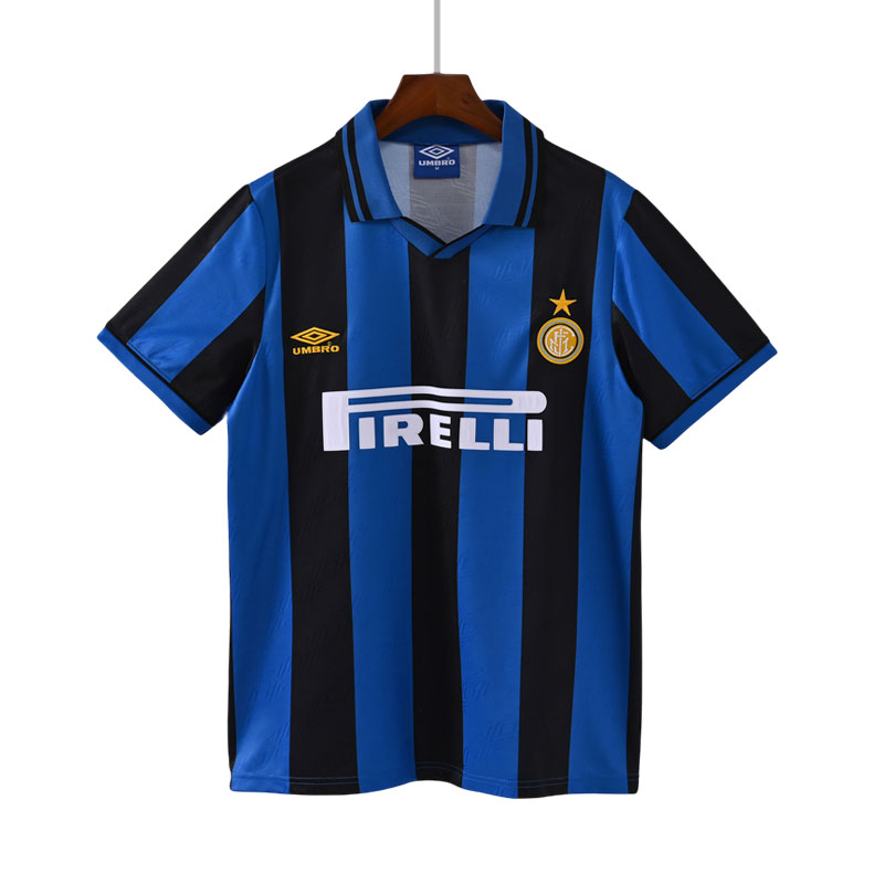 Inter Milan hjemmedrakt fra 95-96 sesongen