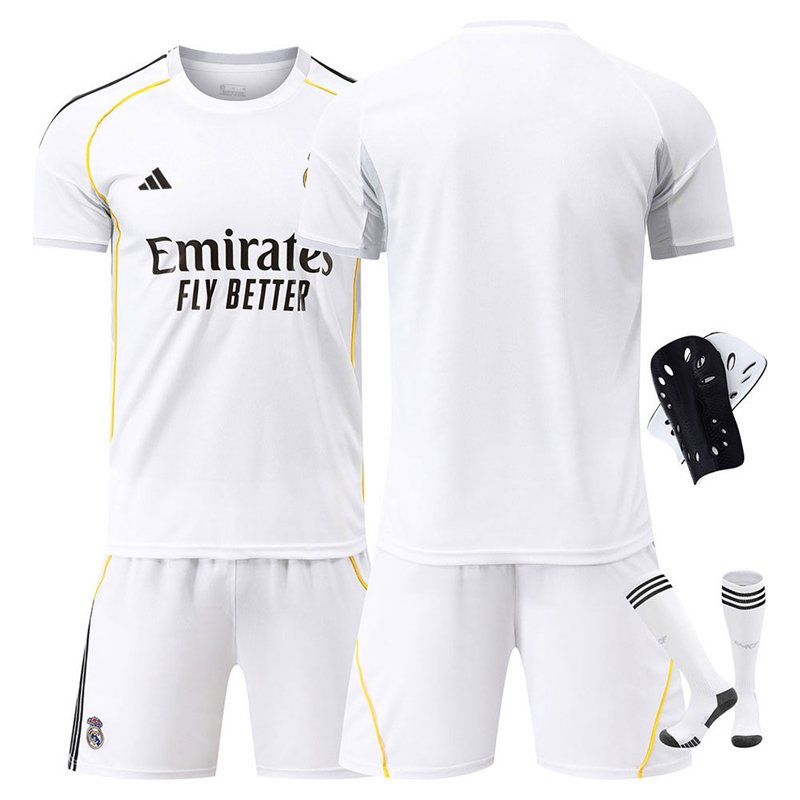 Herre Real Madrid hjemmedrakt 2025/26 med shorts