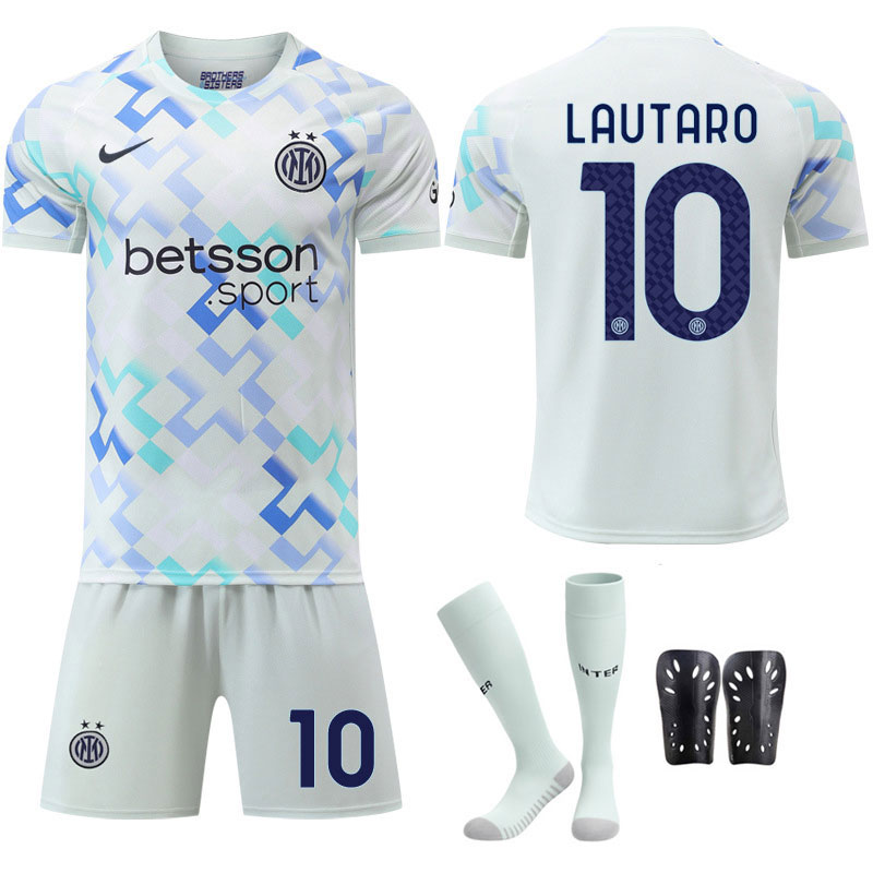 Inter Milan bortedrakt 2025/26 for barn - draktsett med LAUTARO 10 trykk