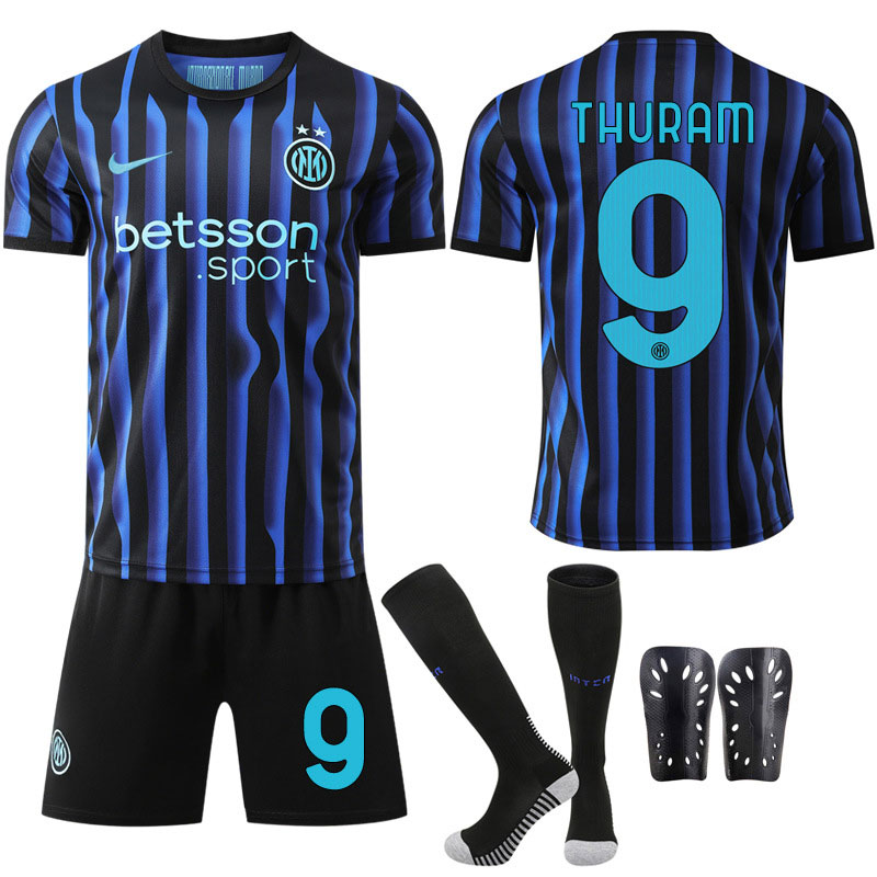 Inter Milan hjemmedrakt barn 2025/26 - med Thuram 9 på ryggen