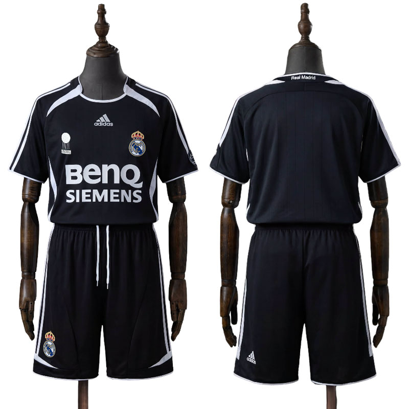 Real Madrid 2006/07 bortedrakt barn – retro svart fotballdrakt sett med shorts