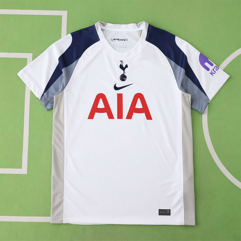 Tottenham hjemmedrakt 2025-26