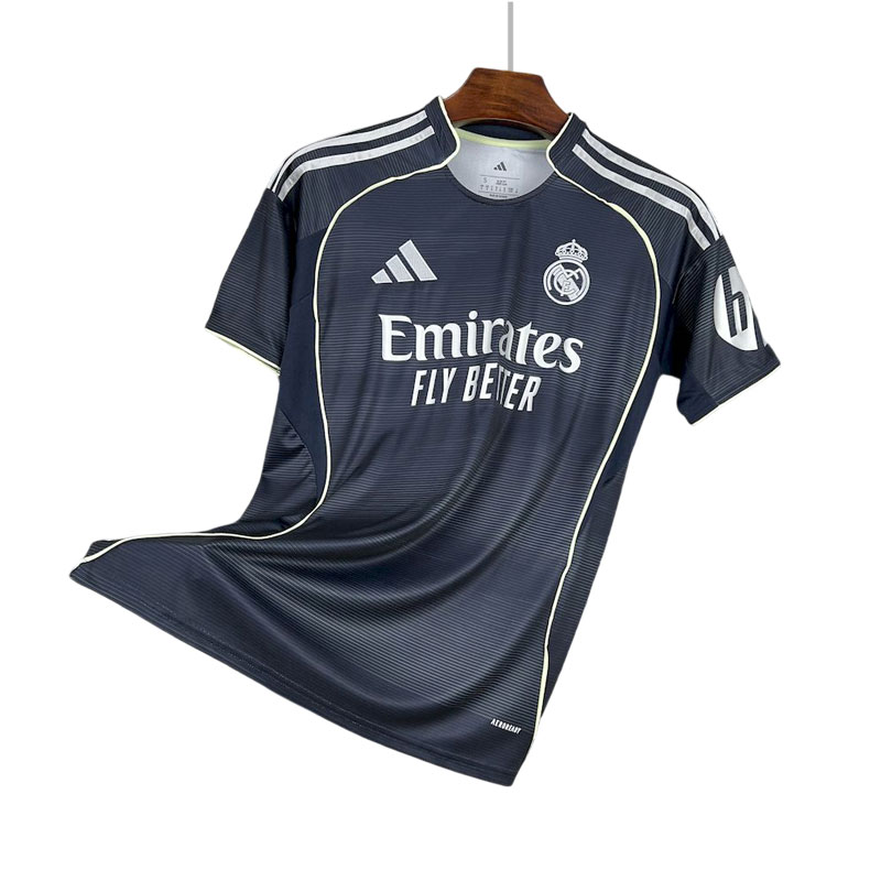 Kortermet Bortedrakt Real Madrid - Sesong 2025/26