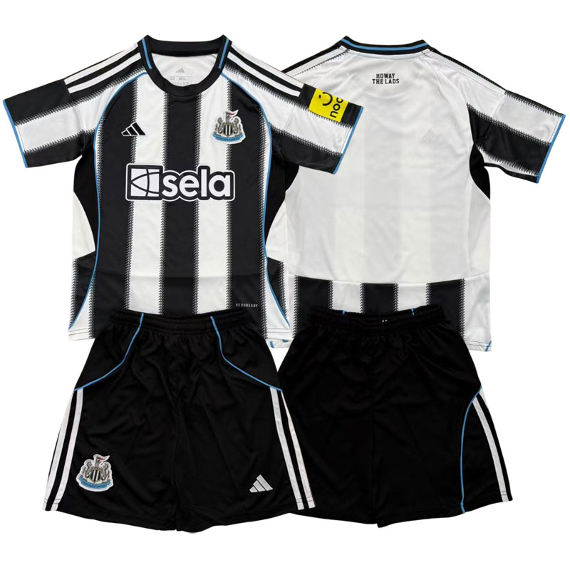 Newcastle United 2025/26 hjemmedrakt barn - fotballdrakt med shorts