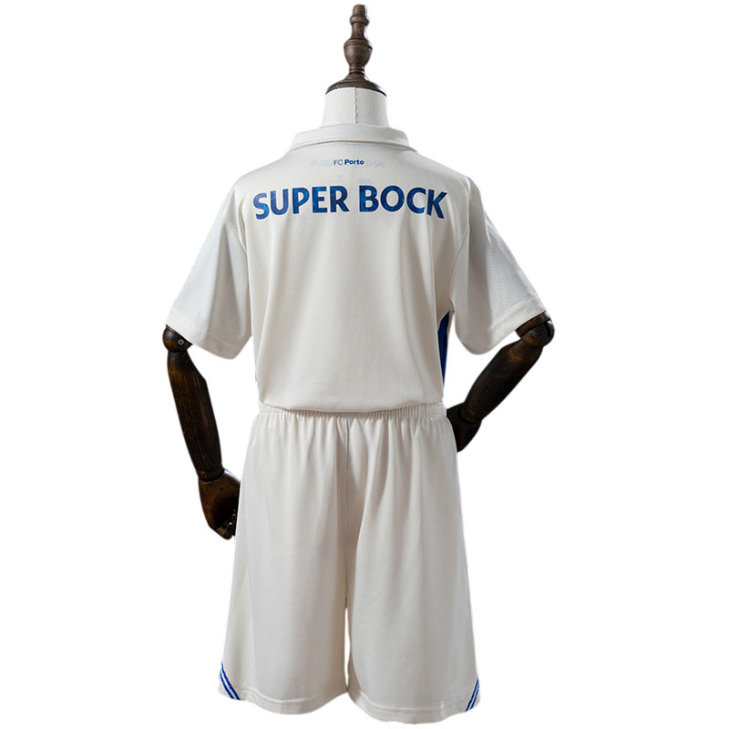 FC Porto 2025-26 barn tredje fotballdrakt FC Porto 2025/26 barn tredje fotballdrakt – trøye og shorts inkludert