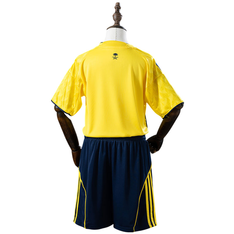 Al-Nassr 2025-26 hjemmedrakt for barn Al-Nassr 2025/26 hjemmedrakt for barn