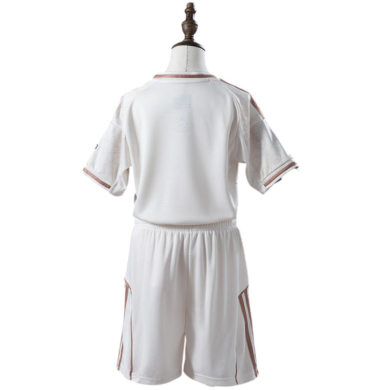 Nottingham Forest 2025-26 kids away kit Nottingham Forest 2025/26 kids away kit