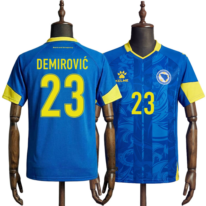 Demirović 23 Bosnia og Herzegovina drakt - blå VM fotballdrakt