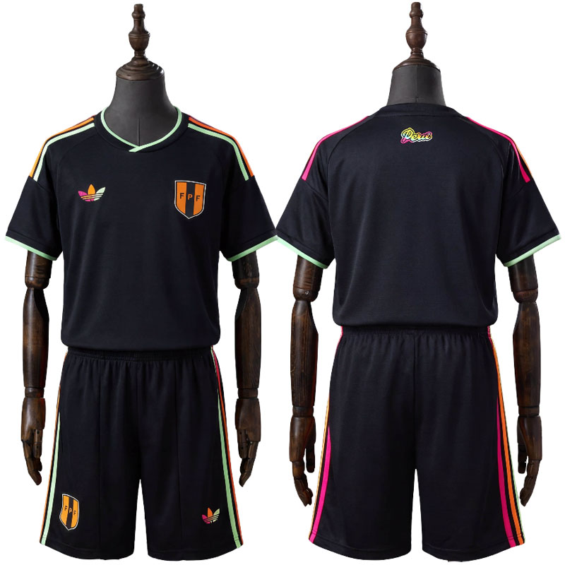 Peru 2026/27 fotballdrakt for barn - svart bortedrakt med shorts
