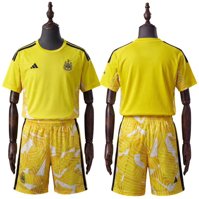 Newcastle United 2026/27 Barn Keeperdrakt Gul -Fotballdrakt Sett med Shorts